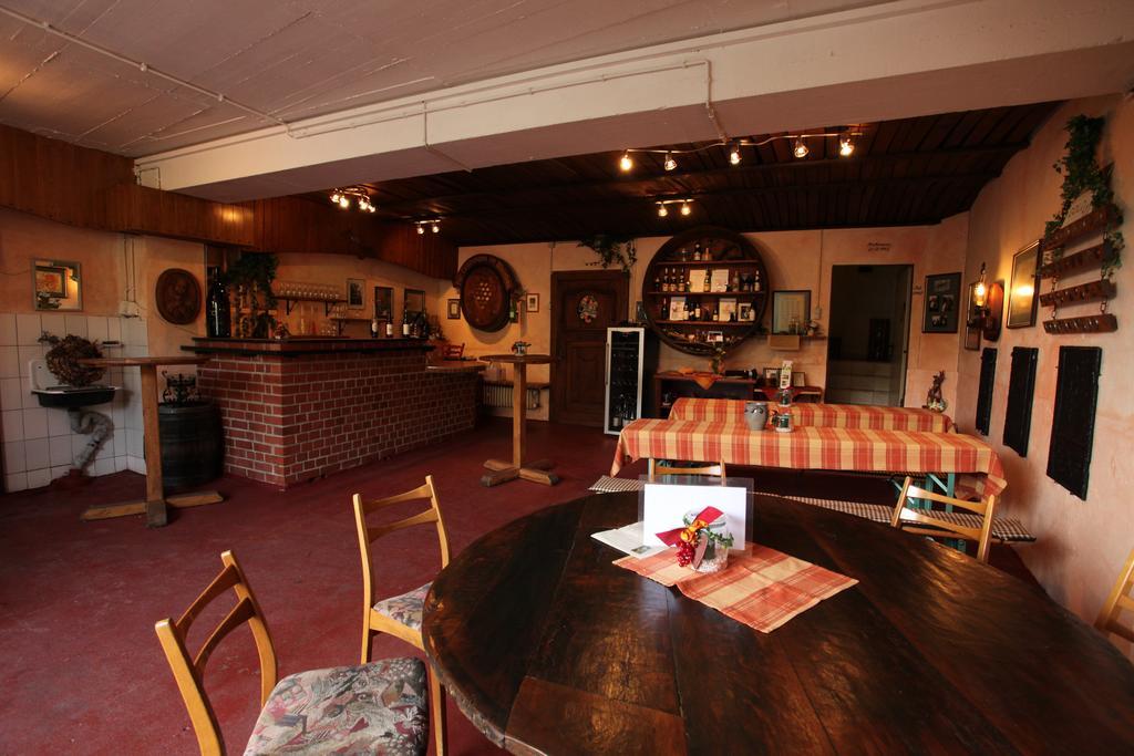 Weingut Pension Gibbert-Pohl ブリーデル 部屋 写真
