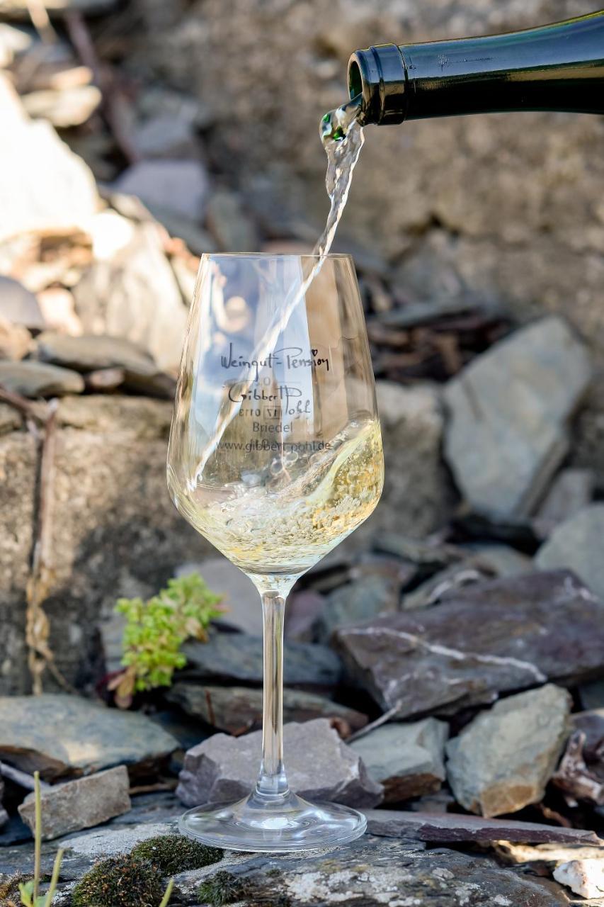 Weingut Pension Gibbert-Pohl ブリーデル エクステリア 写真